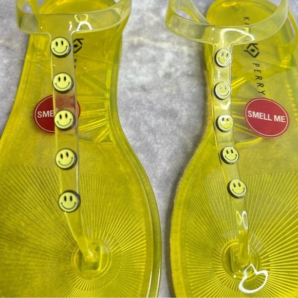 KATY Perry Womens The Geli-Pvc Ankle Strap Smiley Faces Flat Sandals Yellow - Picture 6 of 9